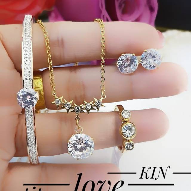 Titanium set perhiasan mata awet 25005