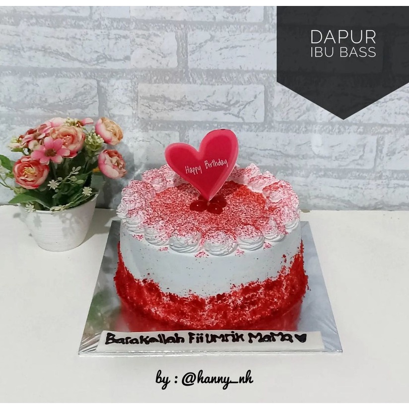 

Cake Small 16x16
