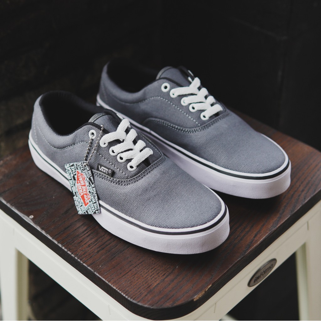 SEPATU PRIA SNEAKERS MURAH TRENDY FASHION KEREN VANS AUTHANTIC SEPATU KULIAH SEKOLAH [BISA COD]