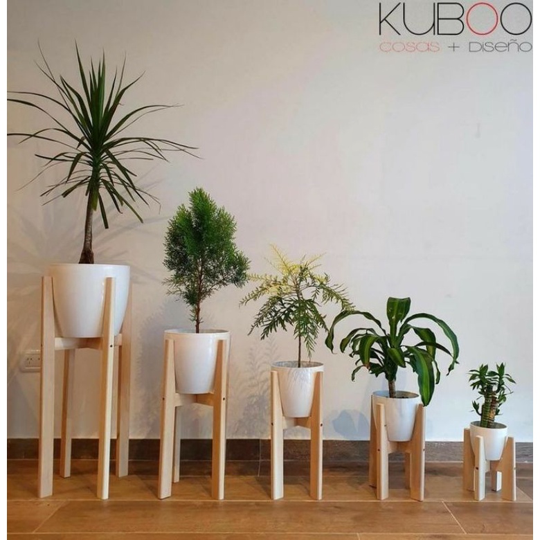 Standing Pot Kayu / Tatakan Pot Kayu