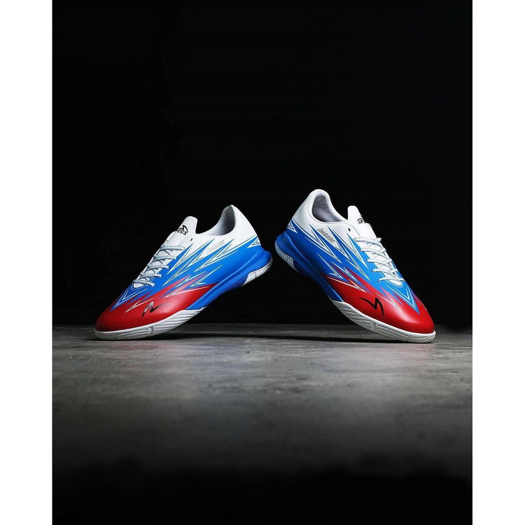 specs lightspeed 3 white in sepatu futsal