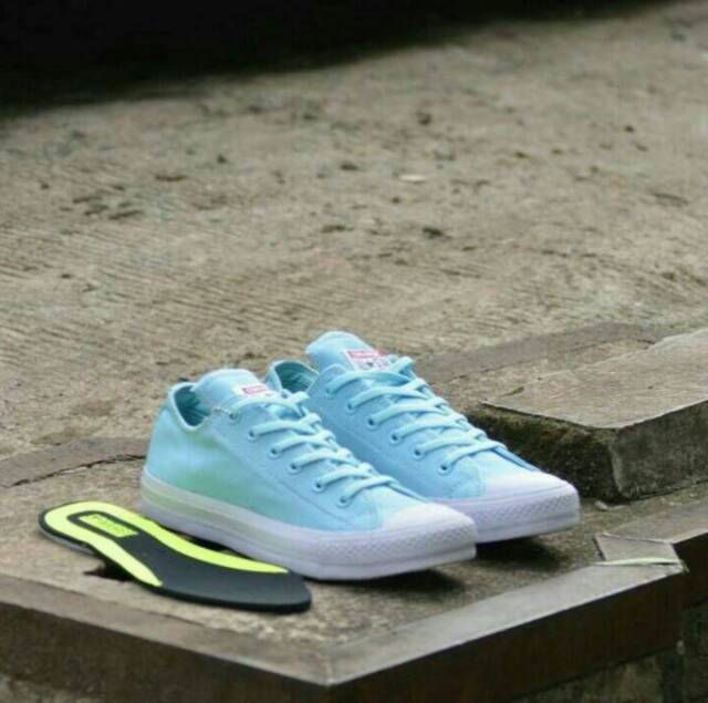 Sepatu Converse Chuck Tailor CT II Navy Maron Black Grey White Ice Blue Tosca Pink Snekers Keren