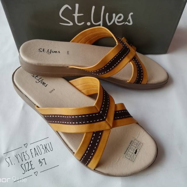 Sandal flat St. Yves