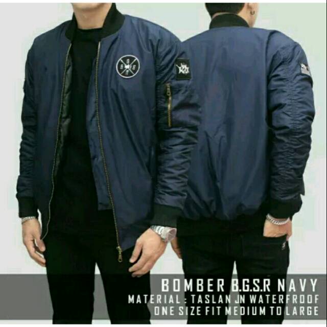 JAKET BOMBER HODDIE BOLAK BALIK 2 IN 1