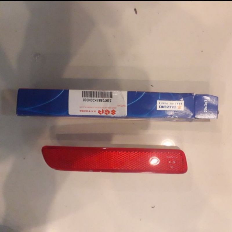 lampu leplektor mata kucing bamper belakang suzuki ertiga