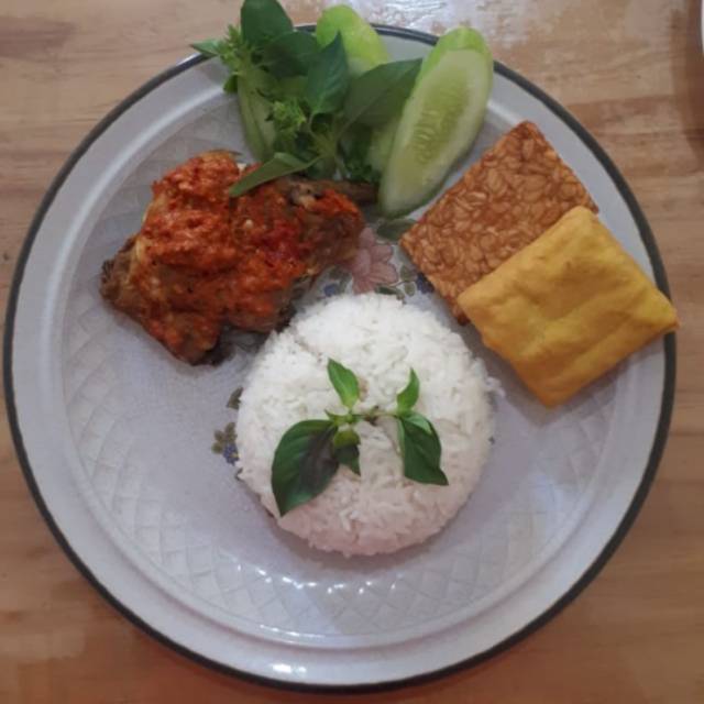 Paket Nasi Box Ayam Penyet Shopee Indonesia