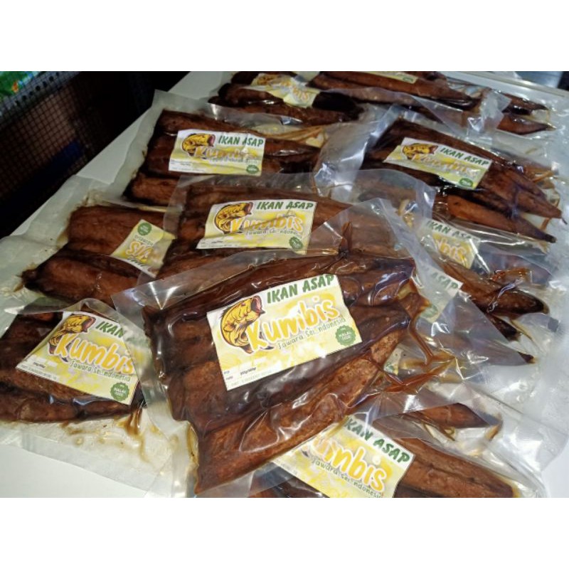 

BELI DUA MURAH BGT Kumbis Ikan Makarel Asap Frozen 250 gram kemas vacuum