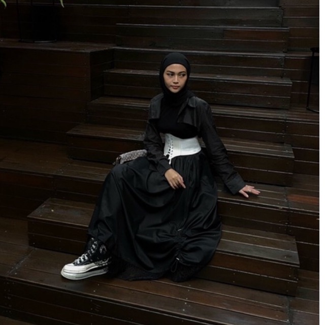 Basic Skirt Lacee, Pinggang Karet, All Size