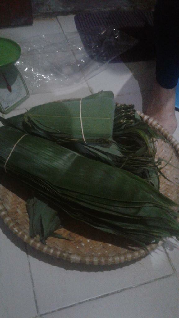 Daun Bambu Segar Per  1 Kg Bakcang. Bacang.