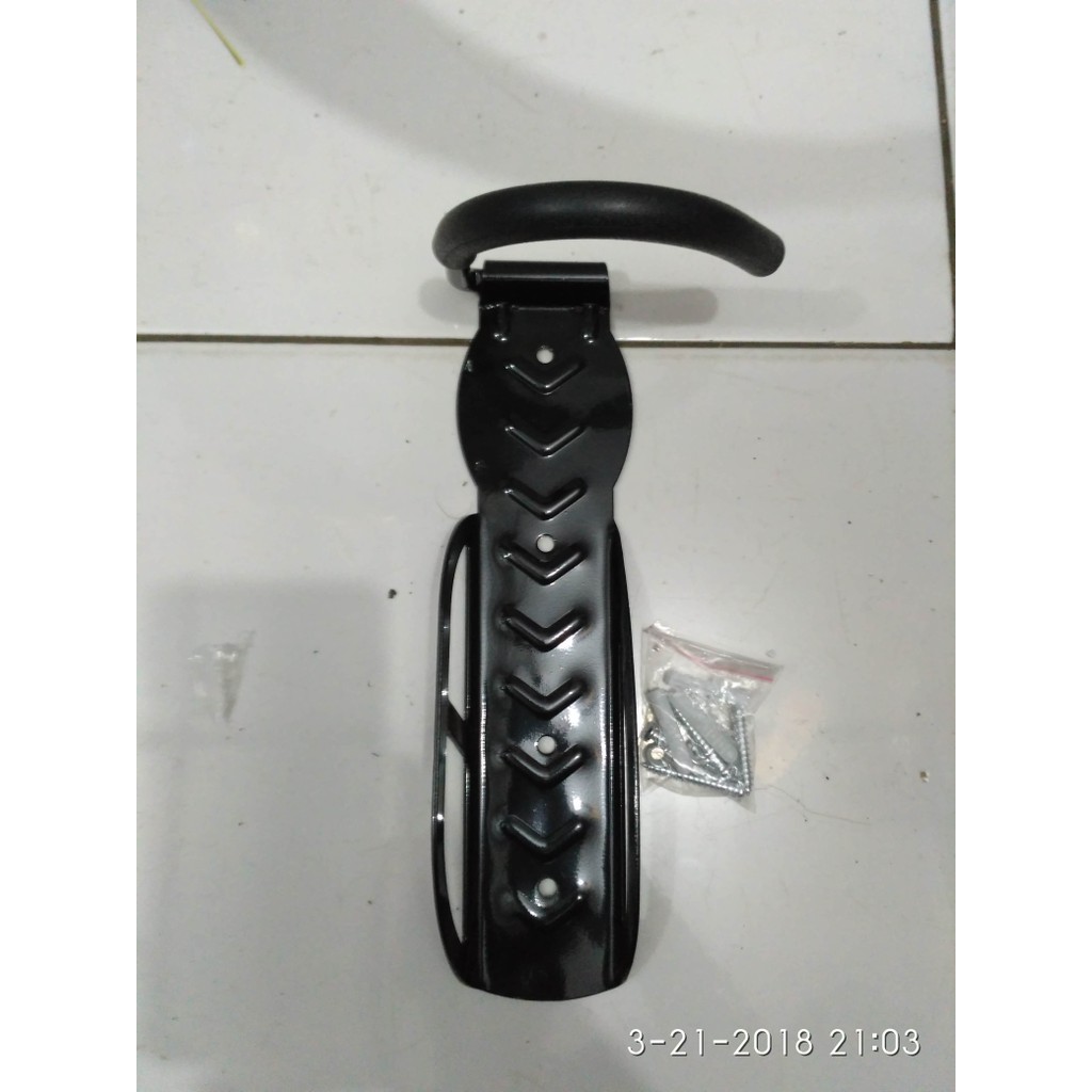 Gantungan sepeda di dinding nukehead