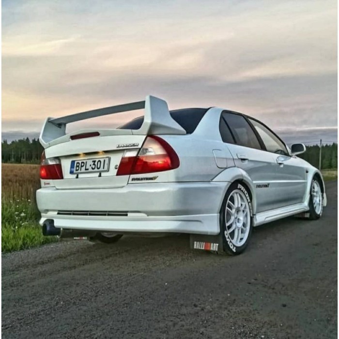 BODYKIT Mitsubishi Evo 5 tope termurah ongkirnya bos lancer Evo Bahan Duraflex, Berkualitas dan Grad