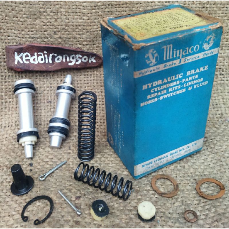 repair kit master rem atas toyota corona RT100 RT102 - corolla TE31 TE37 TE47 TE51..made in japan