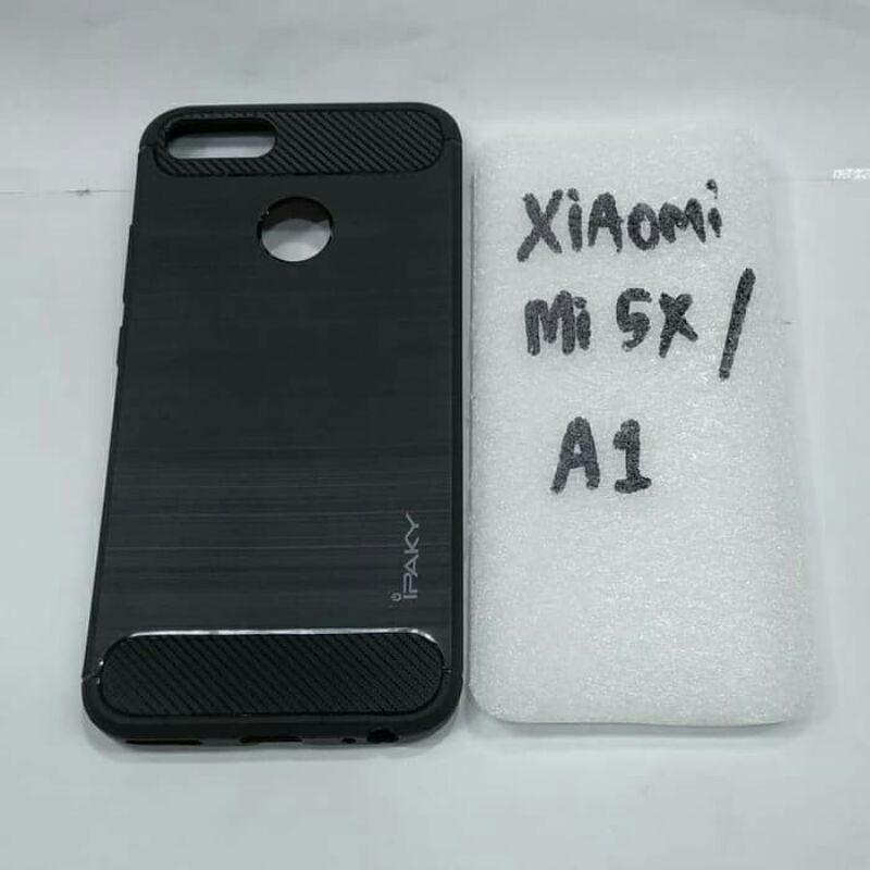 XIAOMI MI A1 softcase ipaky silikon karet hitam mantap