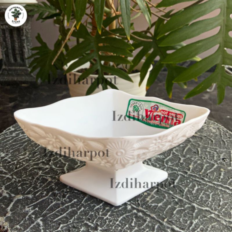 Pot bunga tanaman piala hias interior motif WAJIK  putih - GREEN LEAF 622