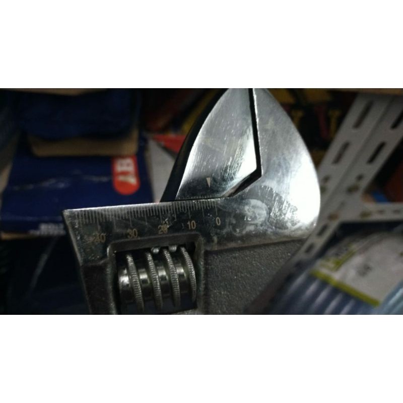 KUNCI INGGRIS 15&quot; GAGANG LAPIS KARET ADJUSTABLE WRENCH BAGO WORKMAN