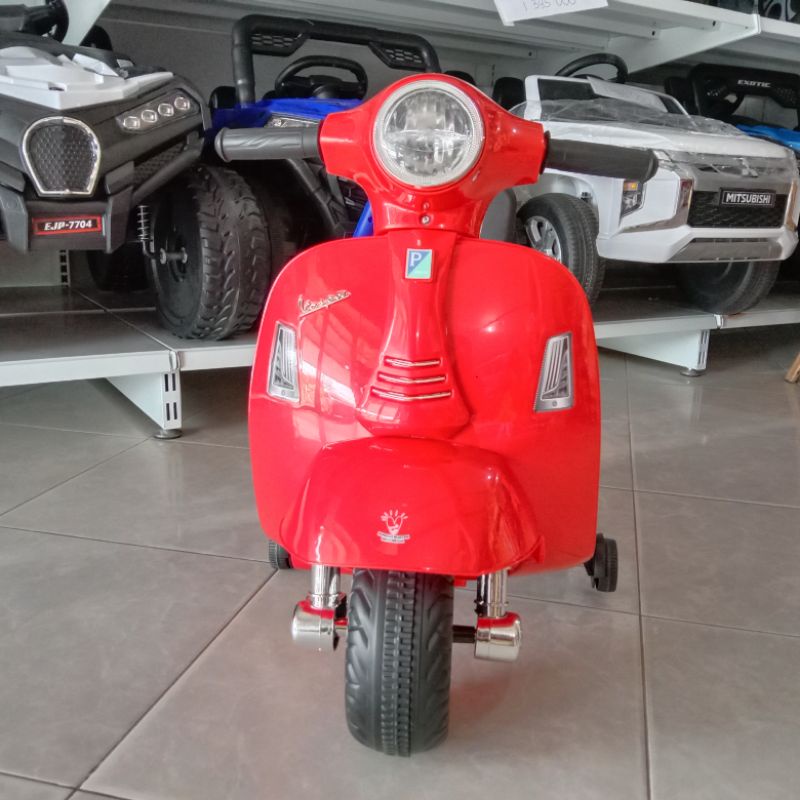 READY STOK Mainan Motor Aki PMB Vespa Mini M-778