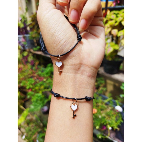 WA131 Gelang Tali Korea Charm Key and Padlock Aloy Simple Tipis by Wynter Craft