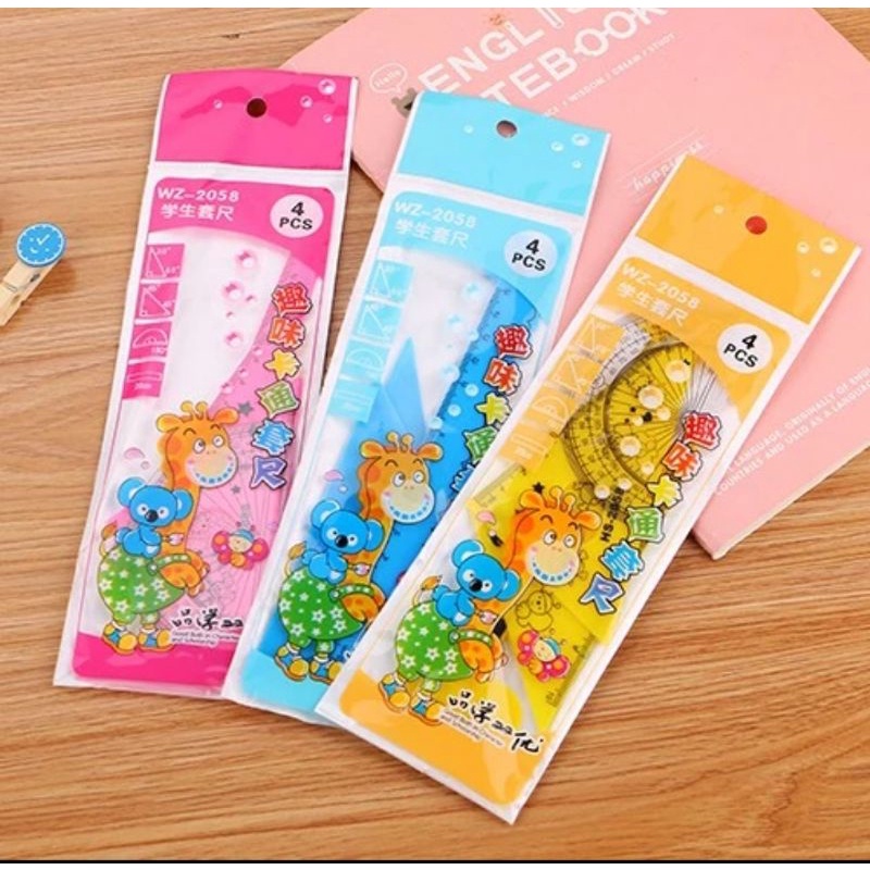 

Set penggaris plastik 4in1 karakter kartun hewan jerapah lucu