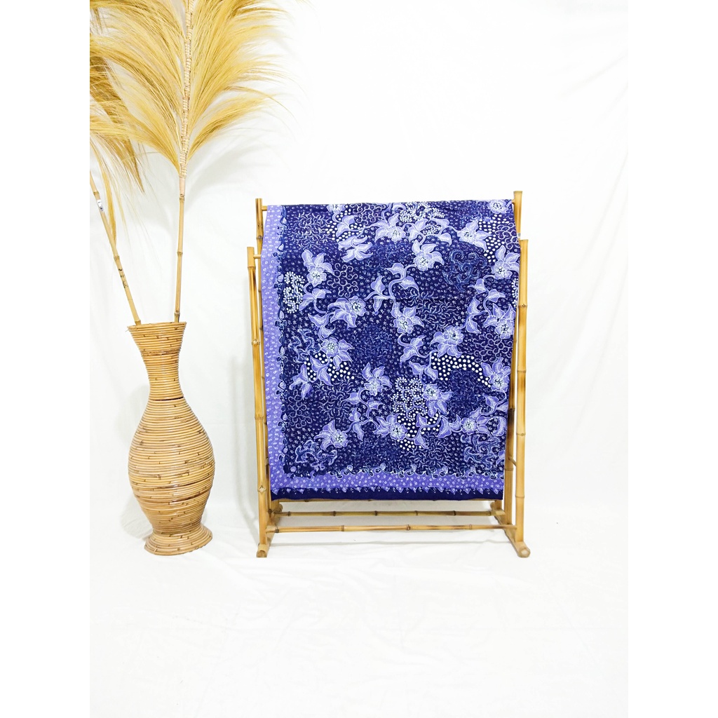 Batik Tulis Lasem 2 Warna Motif Sekar Jagad