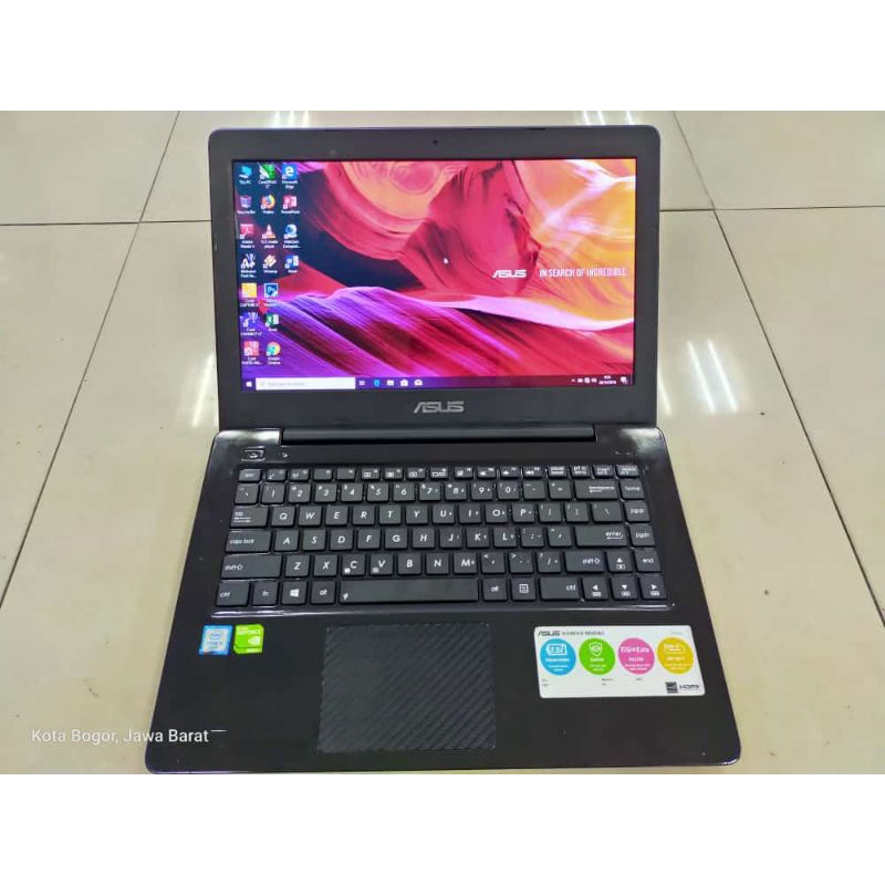 Laptop Asus A456UR.Core i5-7200U.Ram 8GB.SSD 240GB.Vga Nvidia GT930 2GB