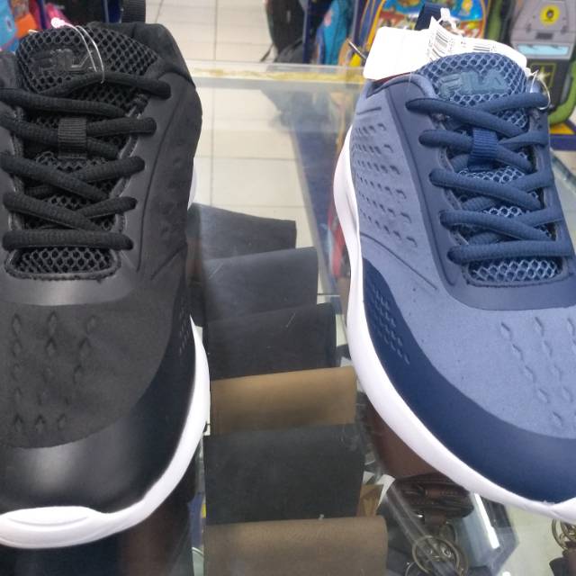 Sepatu fila ori d.jamin