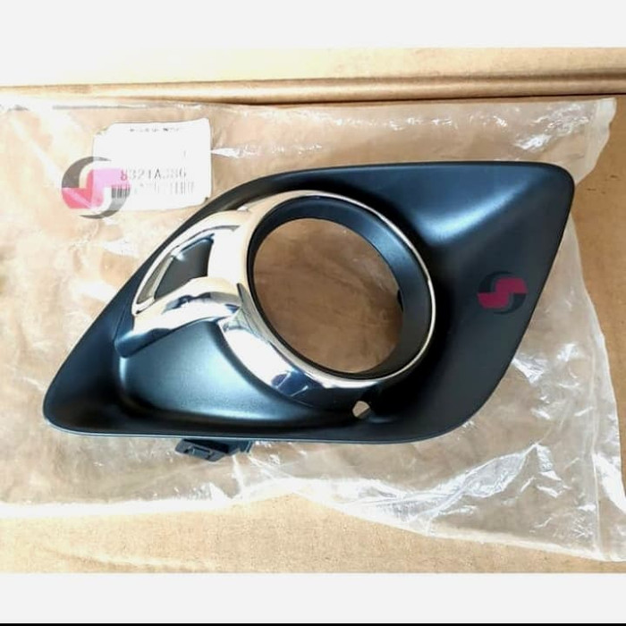 cover bezel foglamp outlander original