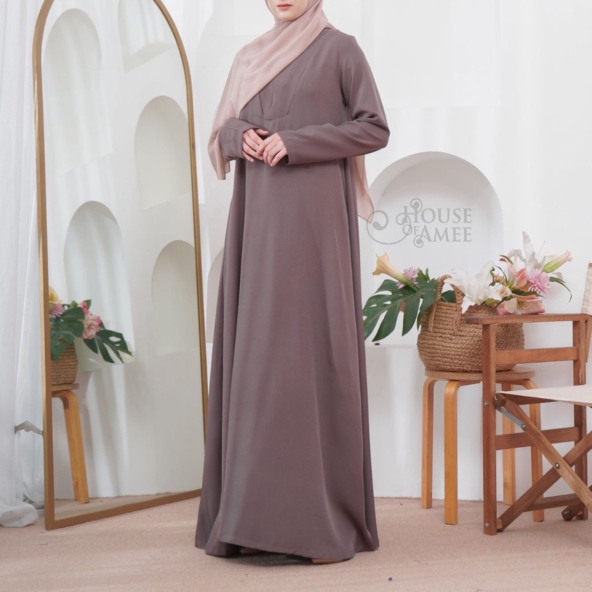 Zeeya Abaya