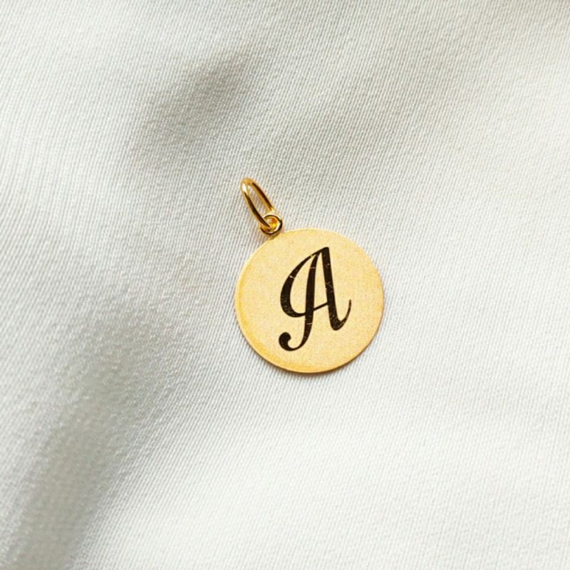 Liontin Emas asli model Huruf Bulat