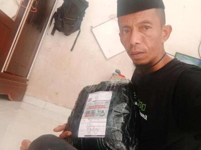 Batik Couple,batik Kece,batik Keren,batik Pekalongan,batik Bagus,batik Murah,grosir Batik Pekalongan