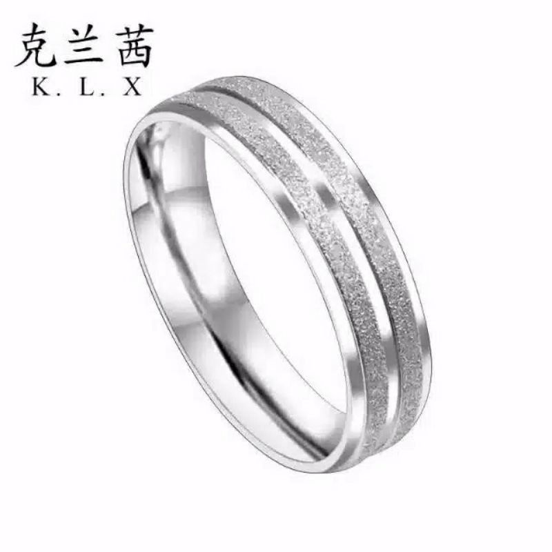 4s Grosir Solo || Cincin Titanium Pria Dan Wanita Motif Silver Pasir Garis Tengah || Cincin Couple Titanium PASIR GARIS SILVER Harga Satuan || Cincin titanium Anti Karat Dan Luntur