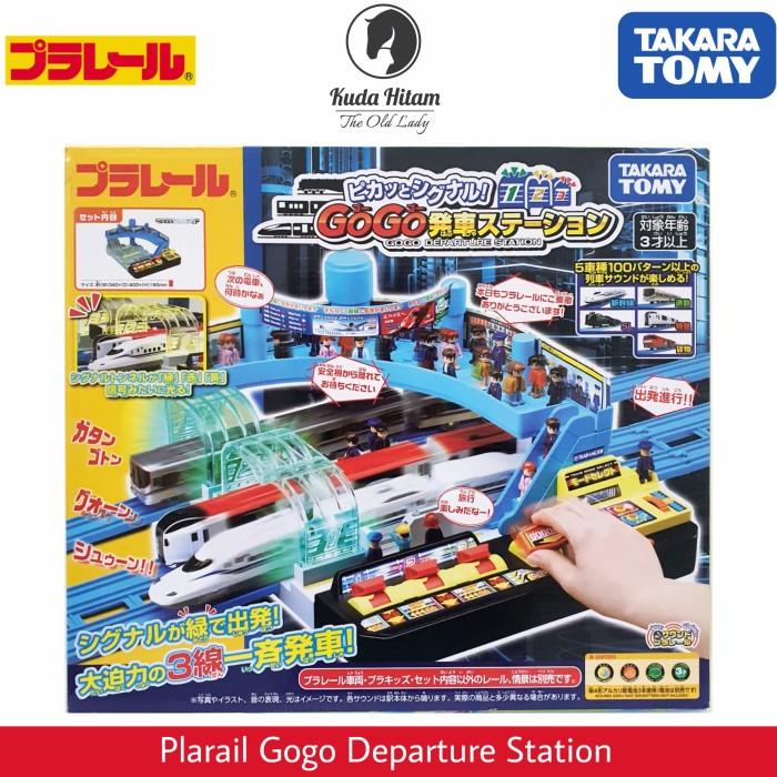 Takara Tomy Plarail Gogo Departure Station Set