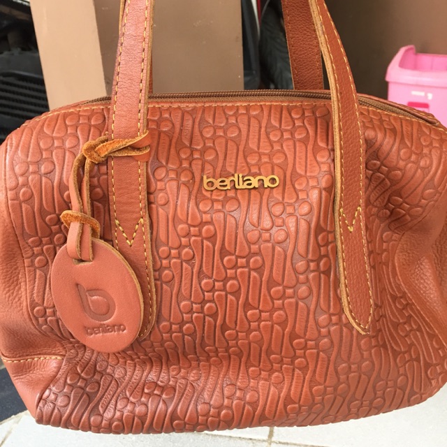 Cartera parang berliano