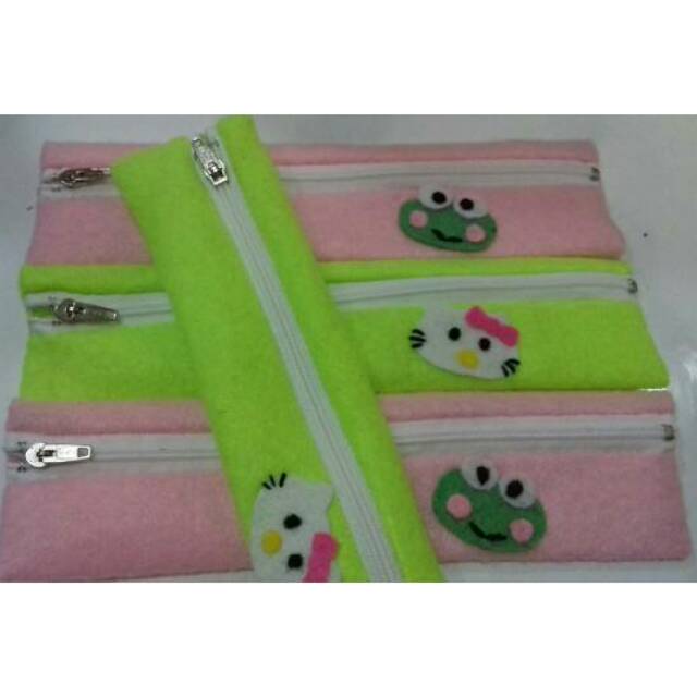 

Tempat Pensil Flanel - Mini