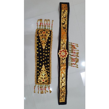 selendang dan ikat pinggang penari melayu