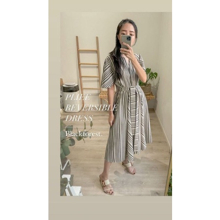 Maven Pliee Dress in Black Forest