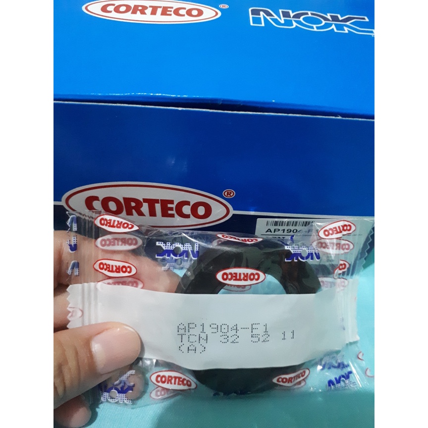 Oil seal tcn 32 52 11 nok