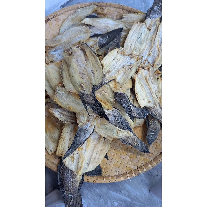 ikan asin gabus 1 kg.