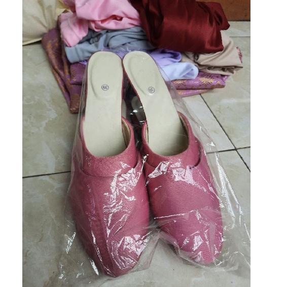 [KODE CHTNB] Slop Pengantin Sepasang laki laki dan Perempuan / Sepatu pengantin Sepasang laki dan pe