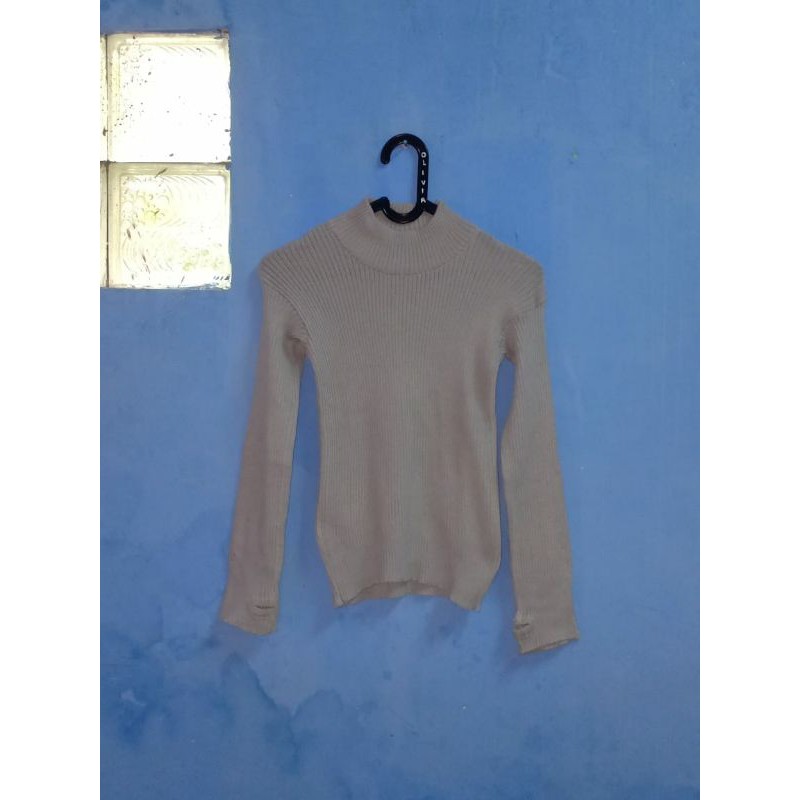 Sweater wanita rajut lengan panjang