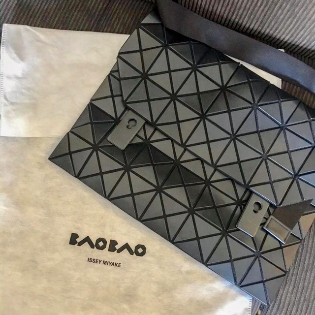 Bao bao issey miyake authentis