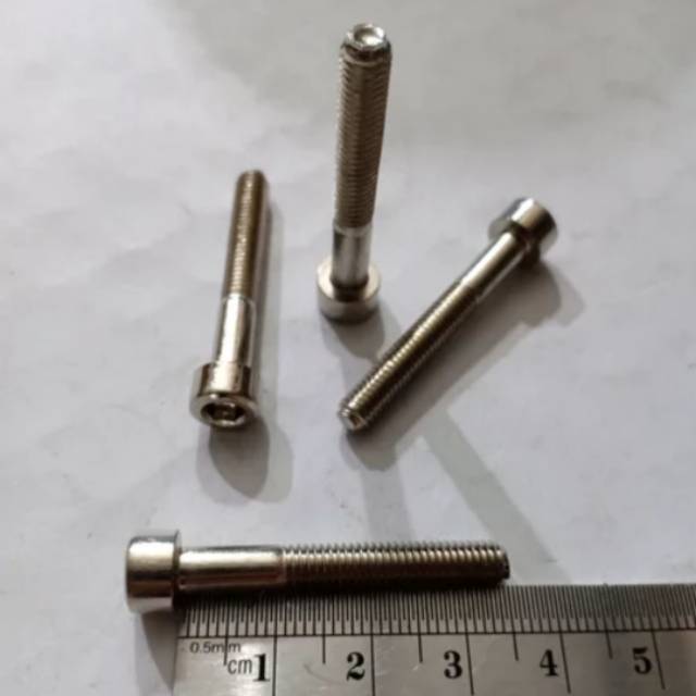 Baut L 8 5x35 Nekel