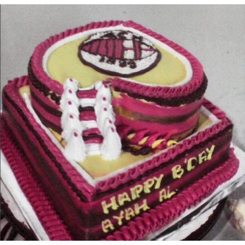 

kue ulang tahuntingkat 2