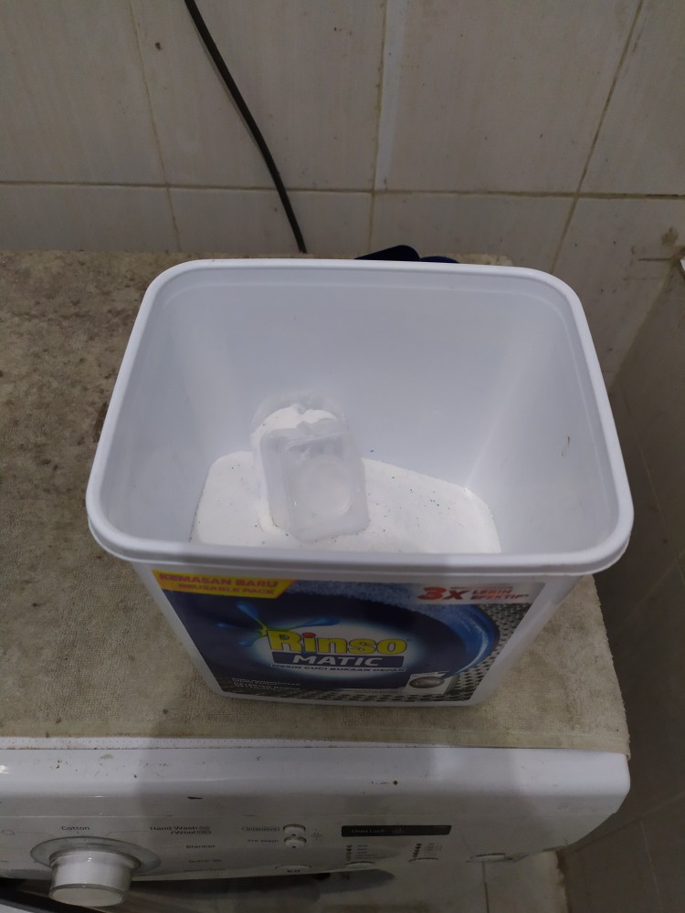 Deterjen Detergen Sabun Bubuk Rinso Matic Professional Powder Murah 1kg Mesin Cuci Pintu Atas Depan