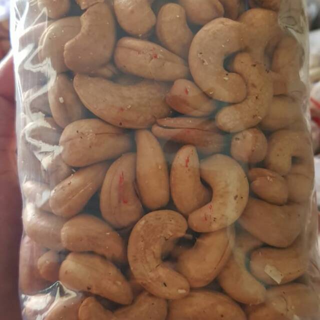 

KACANG METE SUPER