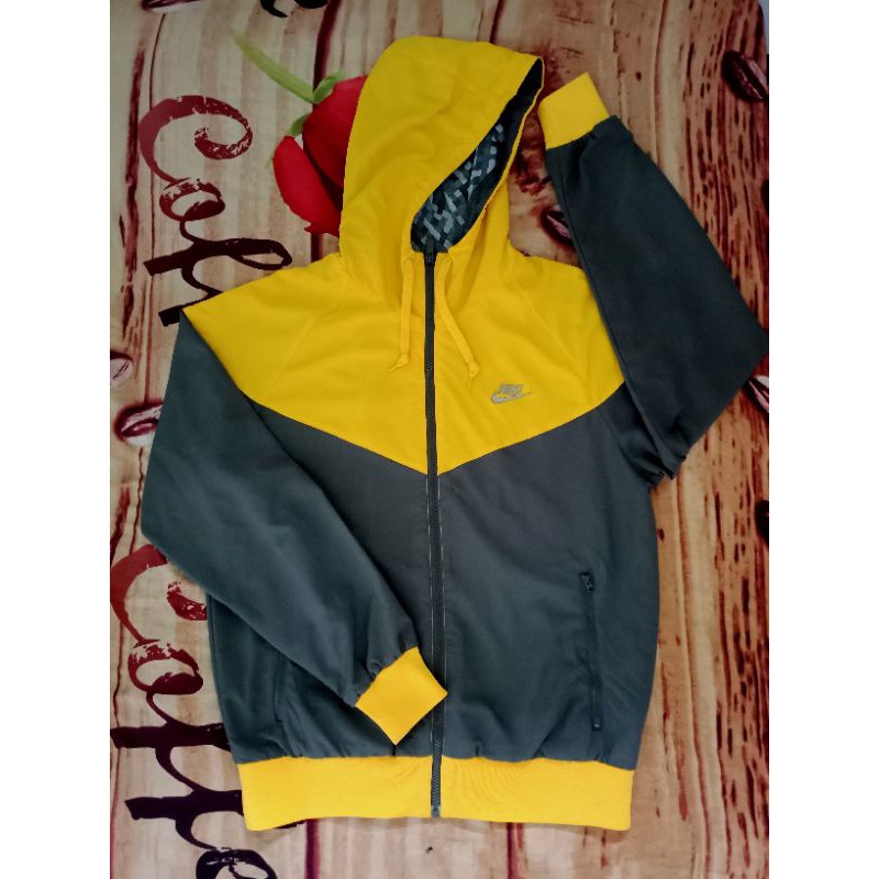 Jaket Nike Second