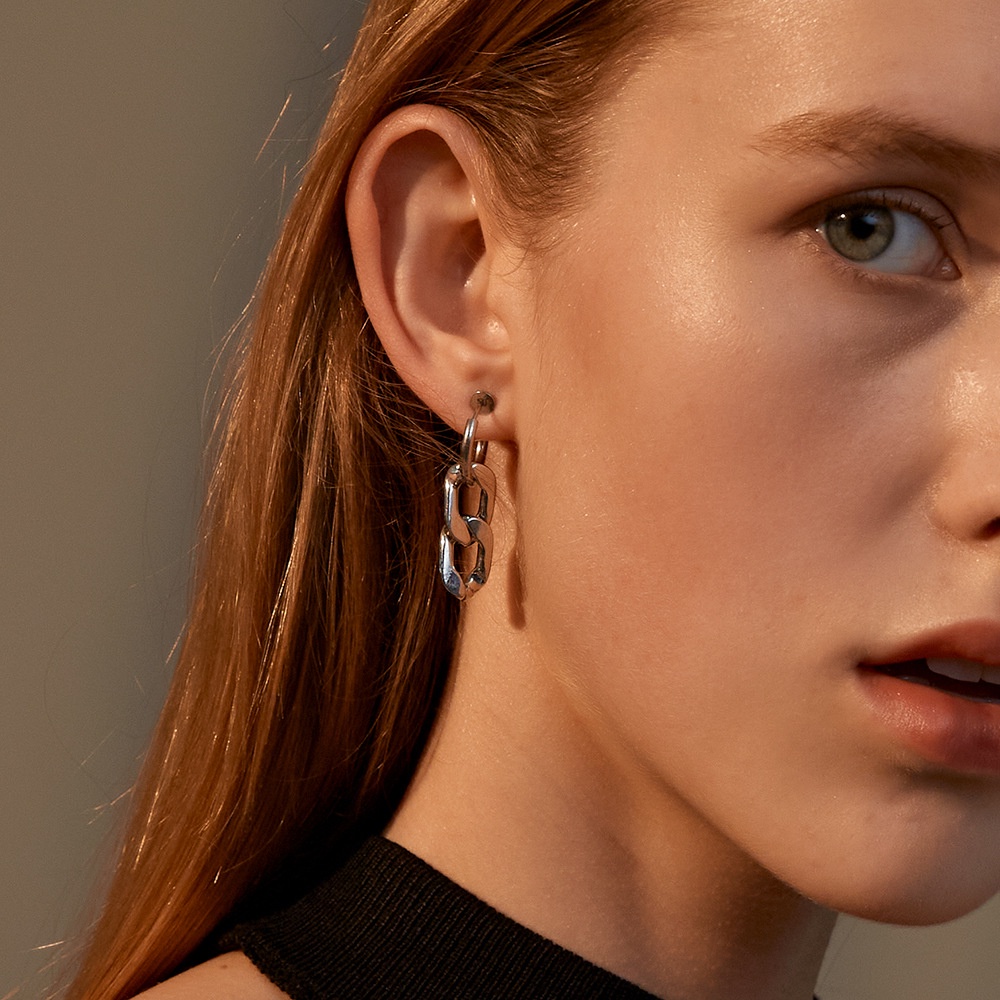 Anting Gantung Panjang Model Rantai Rumbai Bahan Sterling Silver Gaya Hip Hop Untuk Wanita