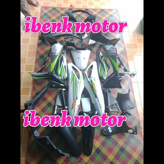 TERBARU  cover body full set supra x 125dd betmen hijau putih