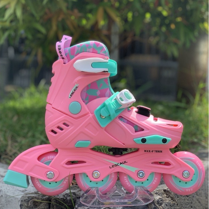 Sepatu Roda Anak Inline Skate Anak Lescaul Pink Bukan Cougar atau Lynx