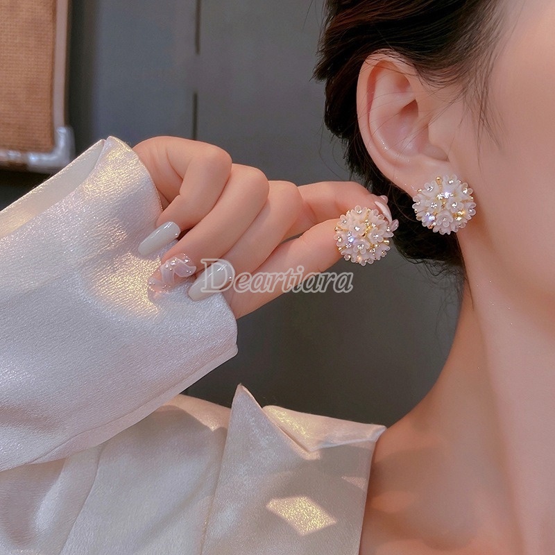 Anting Bentuk Bunga Mawar Besar Gaya Korea Untuk Wanita