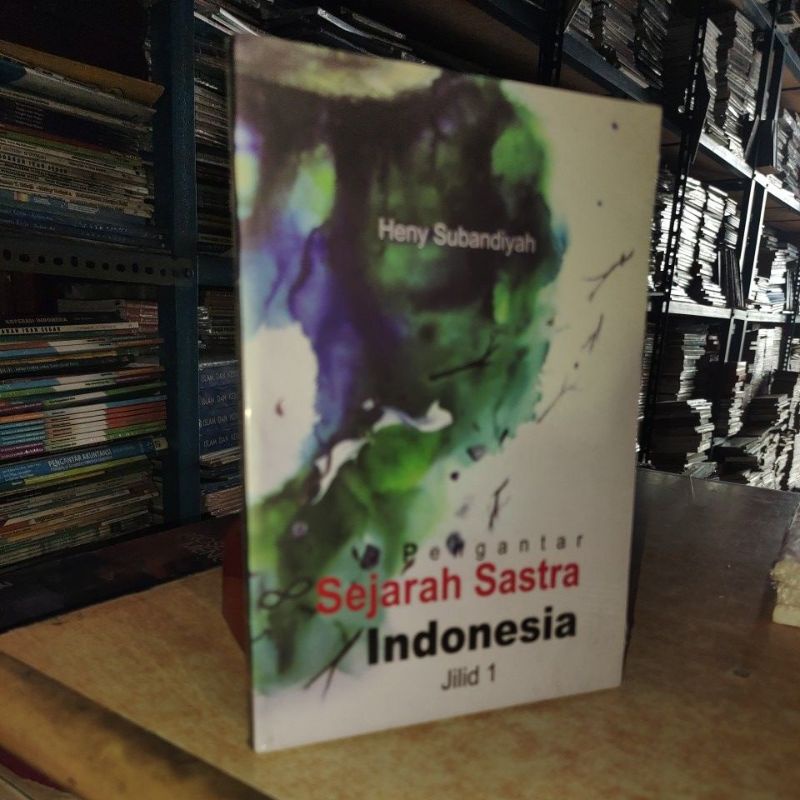 Pengantar sejarah sastra indonesia